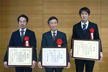 写真左から山本隼人さん、斎藤隆弘さん、若杉隆義さん