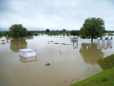 平成23年7月の新潟・福島豪雨（雁巻緑地公園）