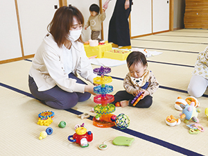 子育てサロン 小さな森の広場