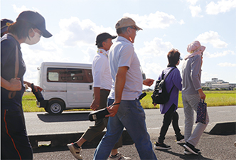 秋葉てくてく健康散歩の様子を撮った写真