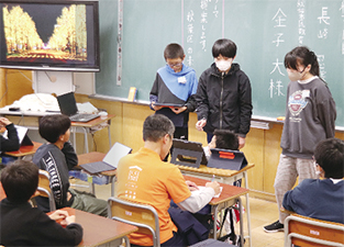 荻川小学校で開催されたこどもと秋葉区長で地域の未来を語る会の様子