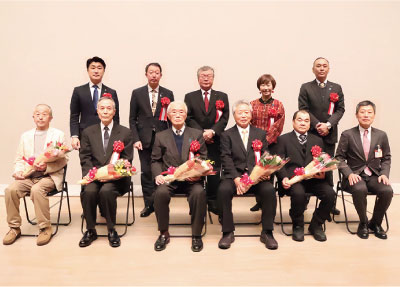 感謝状贈呈式出席者の集合写真