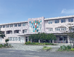 新津健康センター外観