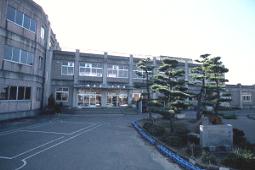 新津第三小学校の写真