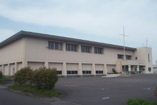 新津B&G海洋センター外観