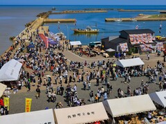 新川漁港大漁祭全景