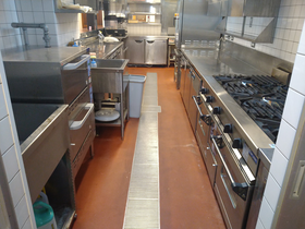 レンタルキッチン