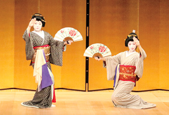 過去のイベントでの古町芸妓の舞