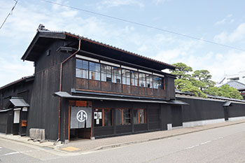 下町の歴史と砂丘散策(海鮮丼定食ランチ付き)