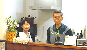 店主の高橋さんご夫婦