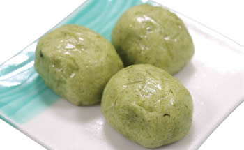 写真　まんじゅう『米万代』