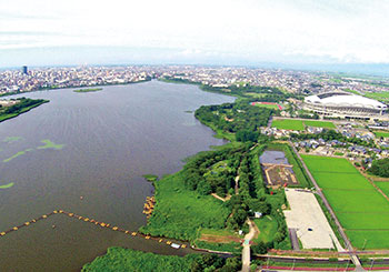 上空から見た鳥屋野潟