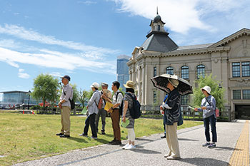 造船所見学と戦争の記憶巡り　イメージ