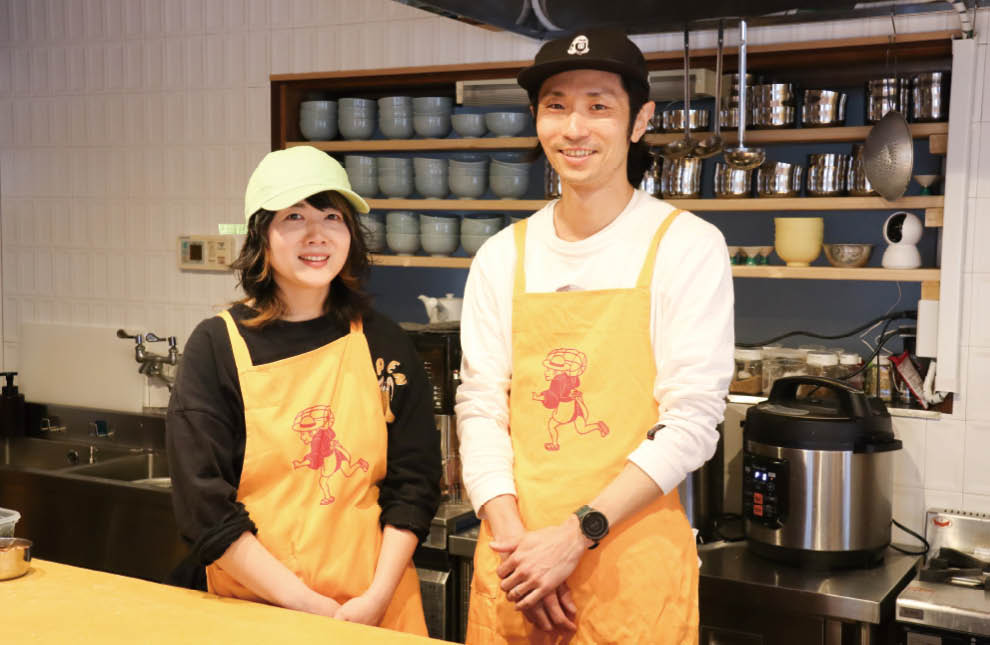写真　荻野さんご夫妻