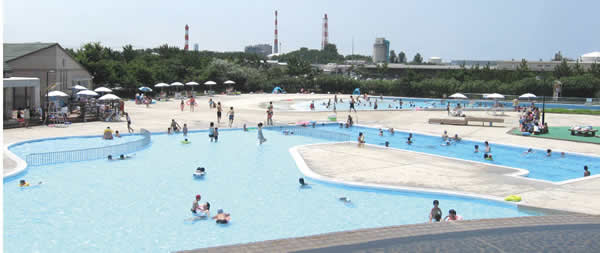 山の下海浜公園プールの写真