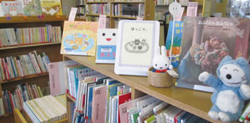 写真　石山図書館