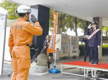 写真　訓練開始の様子