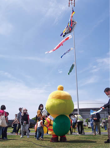 写真　こい来いフェスタでのぬたりん