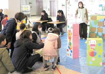 写真 東区こどもまつりの様子