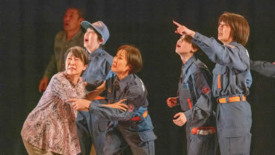 写真　令和7年度公演の様子