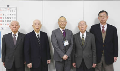 写真　表敬訪問の様子