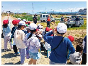 牡丹山小学校