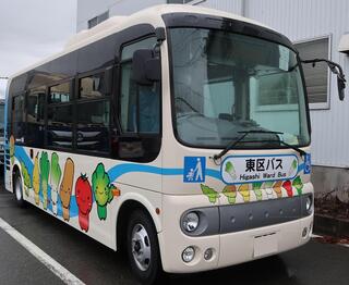 主に松崎ルートで運行しているバス