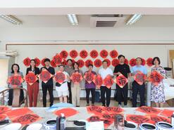 青島市での交流のようす