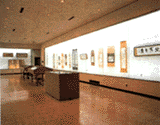 會津八一記念館の展示室の写真