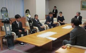 表敬訪問の様子