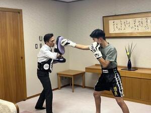 表敬訪問の様子