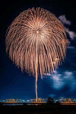 阿賀野川ござれや花火