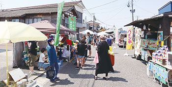 うまいもん市場　風景