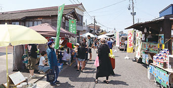 うまいもん市場の様子