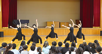 舞踊アウトリーチ　風景