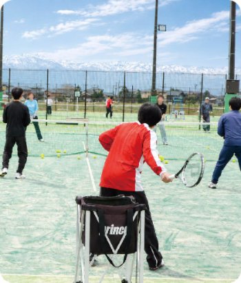 豊栄総合体育館のテニス教室