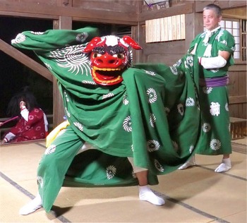 北区の郷土芸能公演で披露される長場の神楽