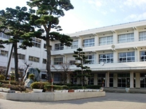 亀田西小学校の写真
