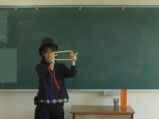 マジックの実演の写真