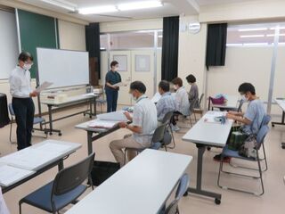 自分のことを英語で話してみよう。我が町を英語で発信しよう。の様子