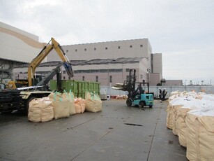 解体廃棄物の仮置場の様子