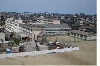 南校舎解体、仮設校舎建設前