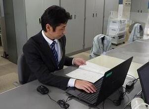 執務室内の写真