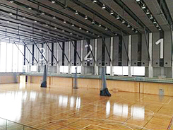 秋葉区総合体育館アリーナの写真