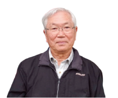 眼鏡をかけ白髪の白根北部地区民生委員児童委員協議会会長・笠井さんの胸から上の写真