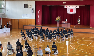 白根高校の入学式の写真