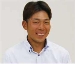 ブドウ生産者「さん」の顔写真