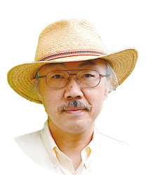 審査員「近藤充先生」の顔写真