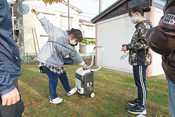 平島一丁目自治会 豊田（とよだ）こひろさん、上原愛さん