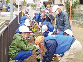 小堀花壇の花植え